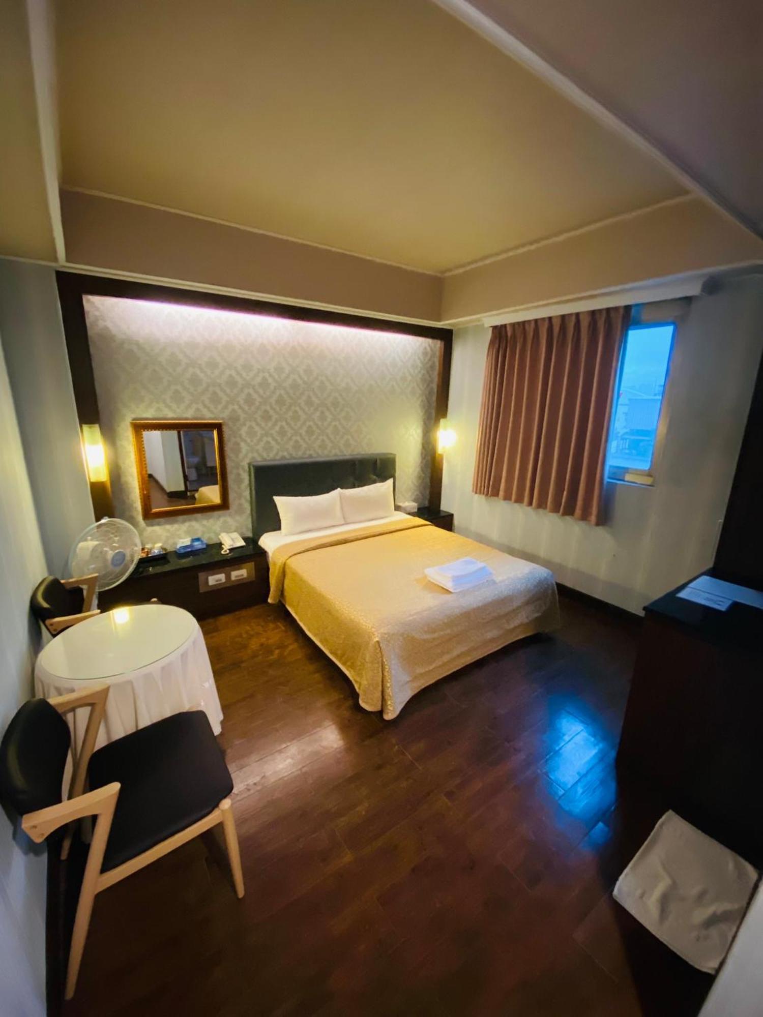 Hotel Lee-Chan Đài Bắc Ngoại thất bức ảnh